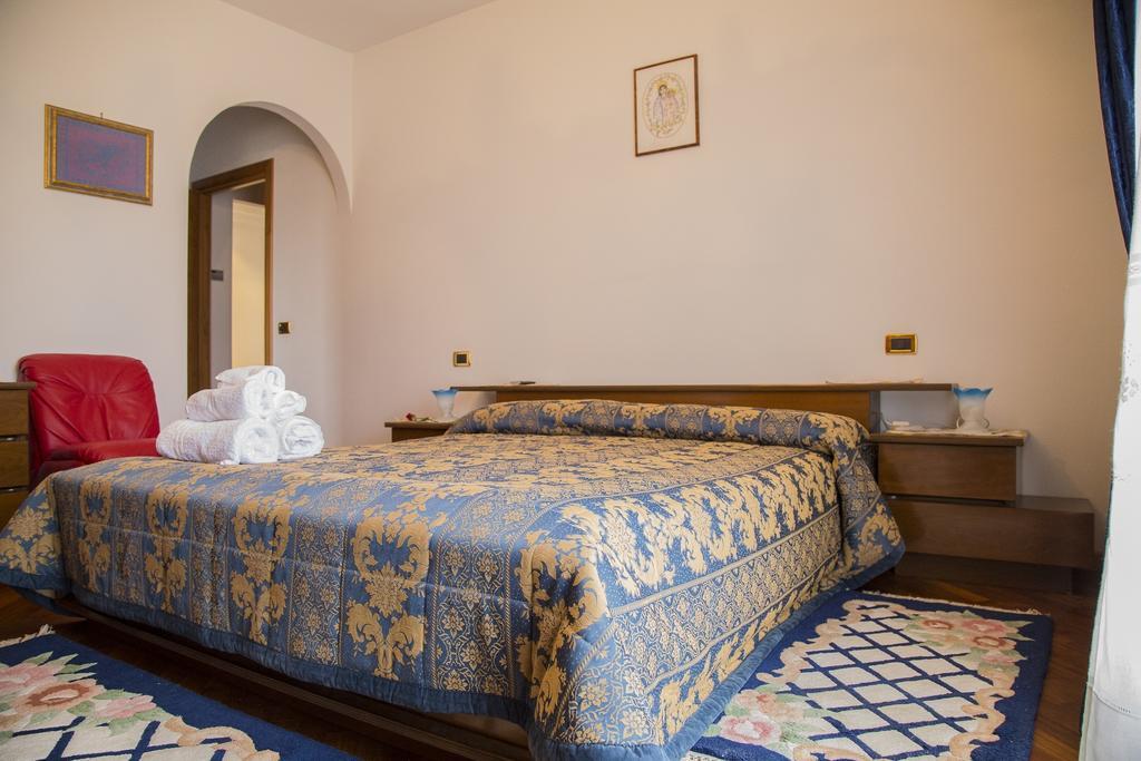 B&B Nuovo Paradiso Pescia Pokoj fotografie